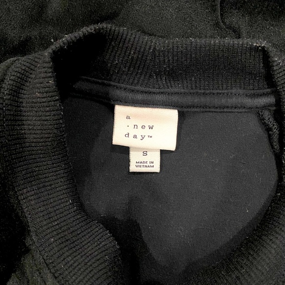 A New Day velvet black sweater - Picture 4 of 5